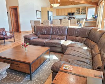 Luxury Vacation Home On The Beach! - Netarts - Sala de estar