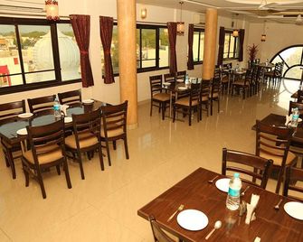 Hotel Shivalik Abu Road - Ābu Road - Restaurante