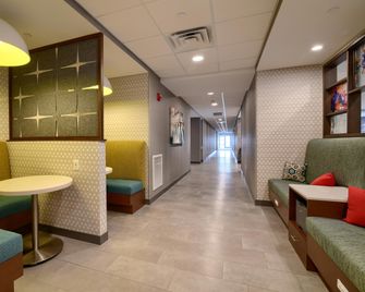 Hampton Inn by Hilton Lincoln White Mountains - Lincoln - Lobi