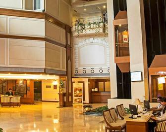 The Chancery Hotel - Bangalore - Lobby