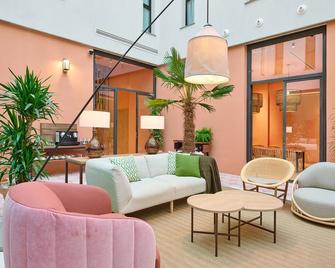 ブティックホテルルナグラナダセントロ - グラナダ - ラウンジ