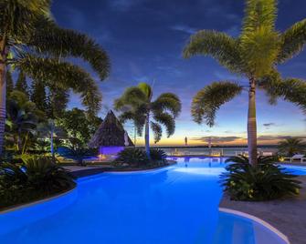 Chateau Royal Beach Resort & Spa, Noumea - Noumea - Uima-allas