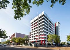 H On Smith Hotel - Darwin - Toà nhà