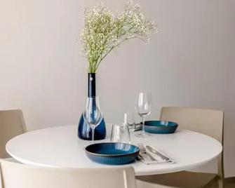 Il Cortile Suites - Alba - Eetruimte