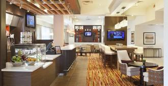 Courtyard by Marriott Pueblo Downtown - Pueblo - Restaurante