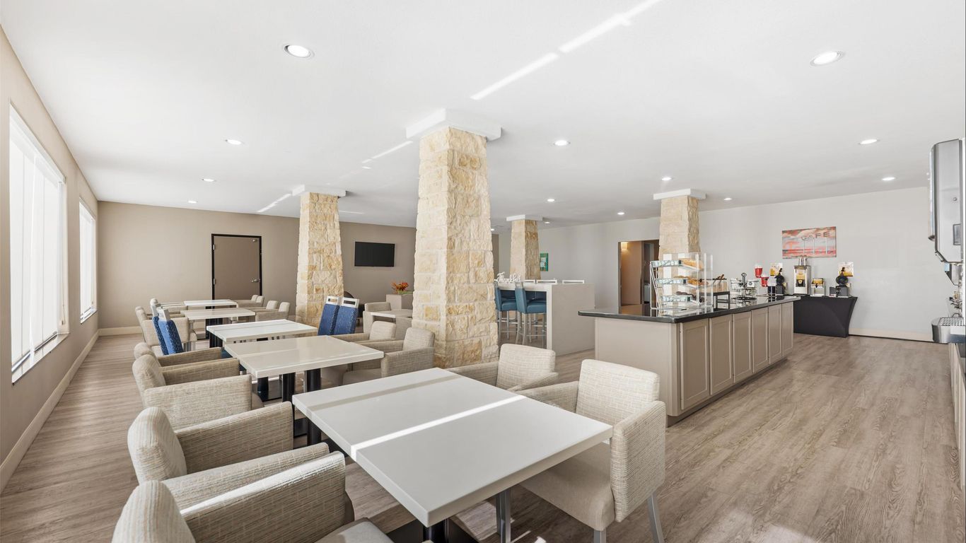 Best Western Plus Killeen/Fort Cavazos Hotel & Suites