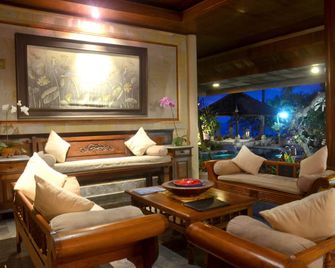 Puri Bagus Candidasa - Amlapura - Wohnzimmer