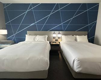 Comfort Inn and Suites - Schulenburg - Schlafzimmer