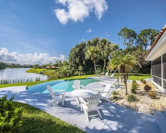 Swiss 66 - Lake Denise - Groveland - Pool