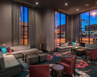 Courtyard by Marriott Wilmington Downtown/Historic District - Wilmington - Lounge