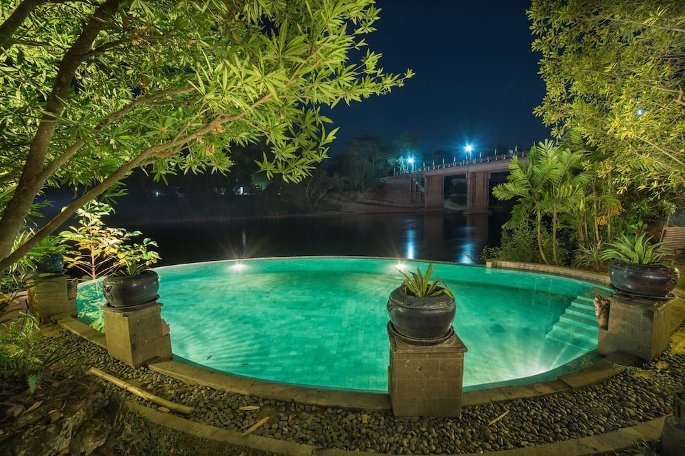 تري تارا ريزورت - كانشانابوري - حوض السباحة