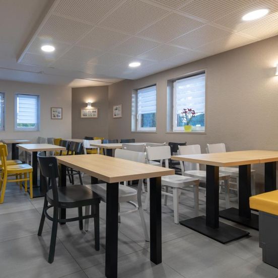 B&B HOTEL Avignon (2) image 1