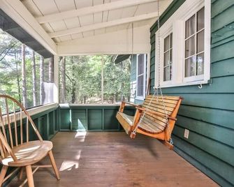 Hearthwood Beach House - On Lake Tomahawk - Minocqua - Balkón