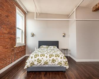 Downtown Detroit Modern Loft w/Free Parking 420 - Detroit - Schlafzimmer
