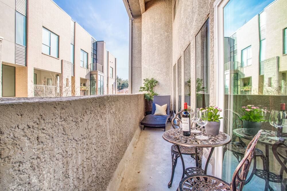 Amazing Private Rooftop Deck : Walk To Restaurants! - דאלאס - מרפסת