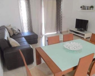 Duplex C7 Con Piscina Privada - Callao Salvaje - Їдальня