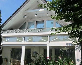 Holiday apartment Achim for 1 - 4 persons with 1 bedroom - Holiday house - Achim - Gebäude