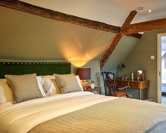 The Horse & Groom Inn - Malmesbury - Bedroom