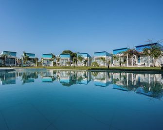 Seaborne Beach Resort - Auroville - Pool