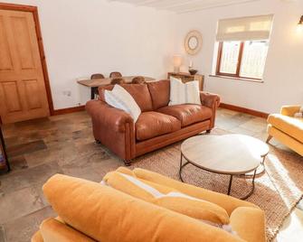 Fountain Folly - Cardigan - Living room