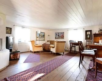 5 Person Holiday Home in Jönköping - Jönköping - Living room