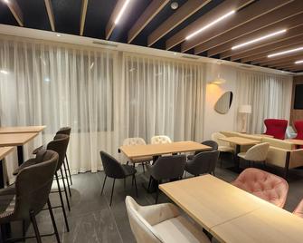 Sercotel Plana Suites - La Vall d'Uixo - Restaurant