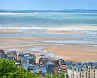 Les Cabines - Houlgate - Strand