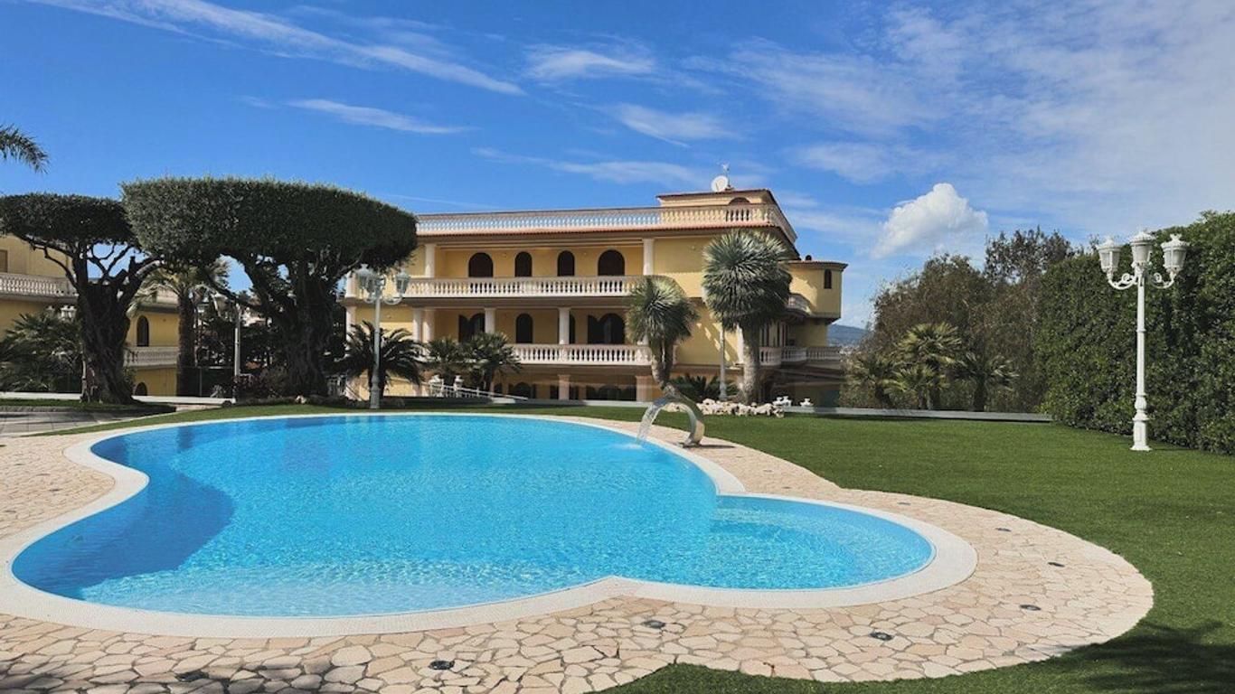 Villa Le Zagare Relais & Spa
