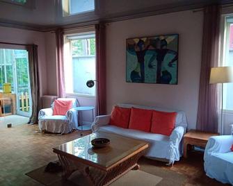 Seasonal rental house in Normandy in Eu (76260) for 4/5 people - Eu - Salon