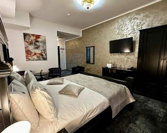 Podu' cu Lanturi - Bacău - Schlafzimmer