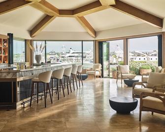 مونتوك يخت كلوب - مونتوك - بار