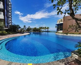 Apartemen Borneo Bay Balikpapan by Uni Reservasi 1 BR - Balikpapan - Alberca