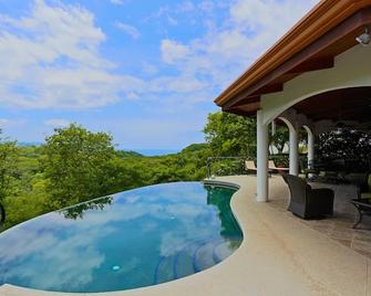 Amazing Ocean Views! 'House In The Sky' Monte Paraiso - Playa Hermosa - Alberca