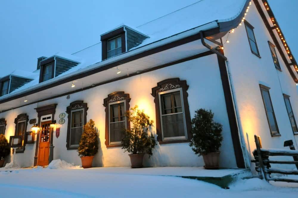 أوبيرغ بيكر - Château-Richer - مبنى