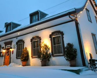 Auberge Baker - Château-Richer - Building