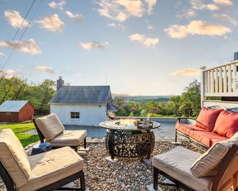 Foxfire - Secluded Zen Retreat with Spa & Views - Hagerstown - Balcony