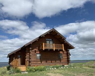 Cabin with spectacular views! Hunting and fishing paradise. - Pierre - Building