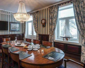 Hotel Wassilioff - Unike Hoteller - Stavern - Зал засідань