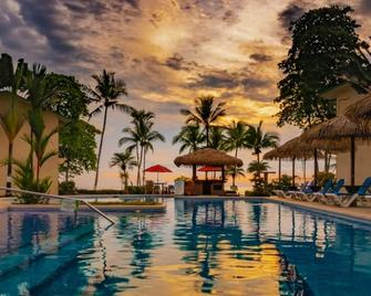 Club del Mar Oceanfront - Jaco - Pool