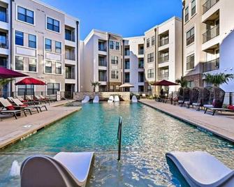 Modern Lux 2b Near The Star Toyota Hq Legacy West 2150 - Frisco - Pool