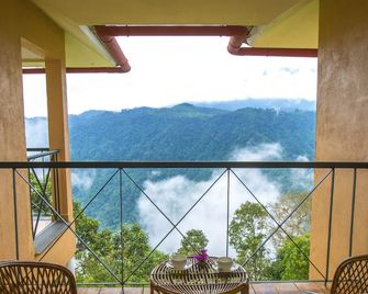 After the Rains - Rainforest Lodge - Meppādi - Balcony