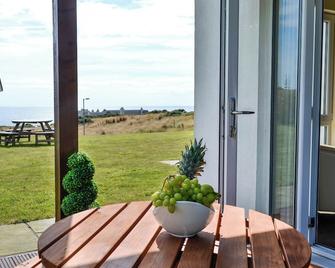 Seaviews and Hot Tub at The Fairways - UK39821 - Portpatrick - Patio