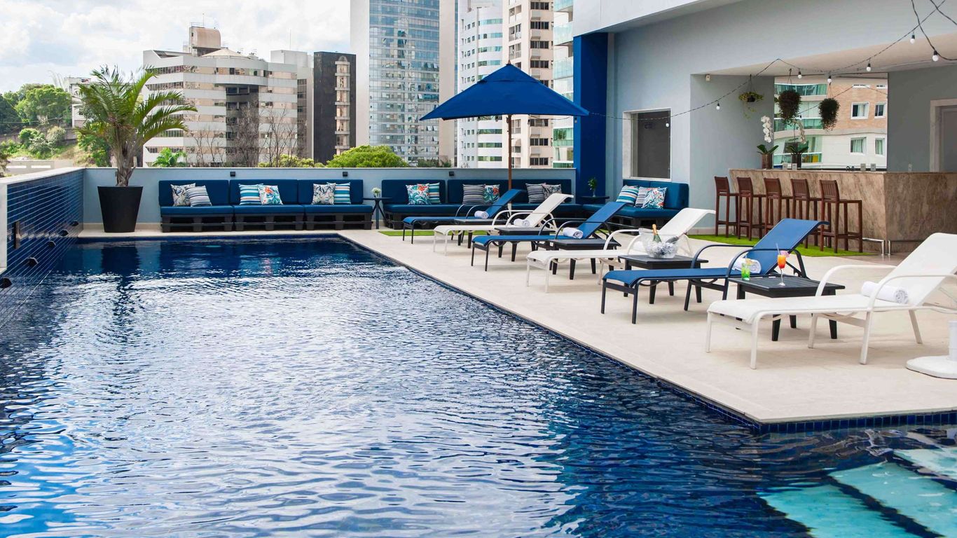 Golden Tulip Porto Vitoria