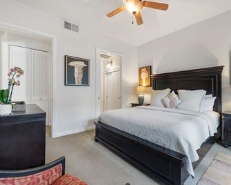 Lux 1bd Near Clubhouse W/ All Amenities 1 Bedroom Condo by RedAwning - La Quinta - Bedroom