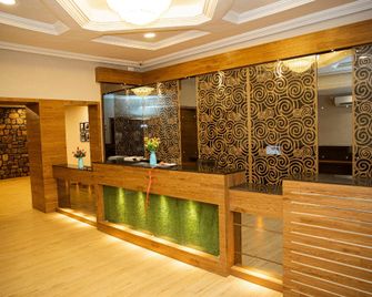 Hotel King's Palace - Lubumbashi - Front desk