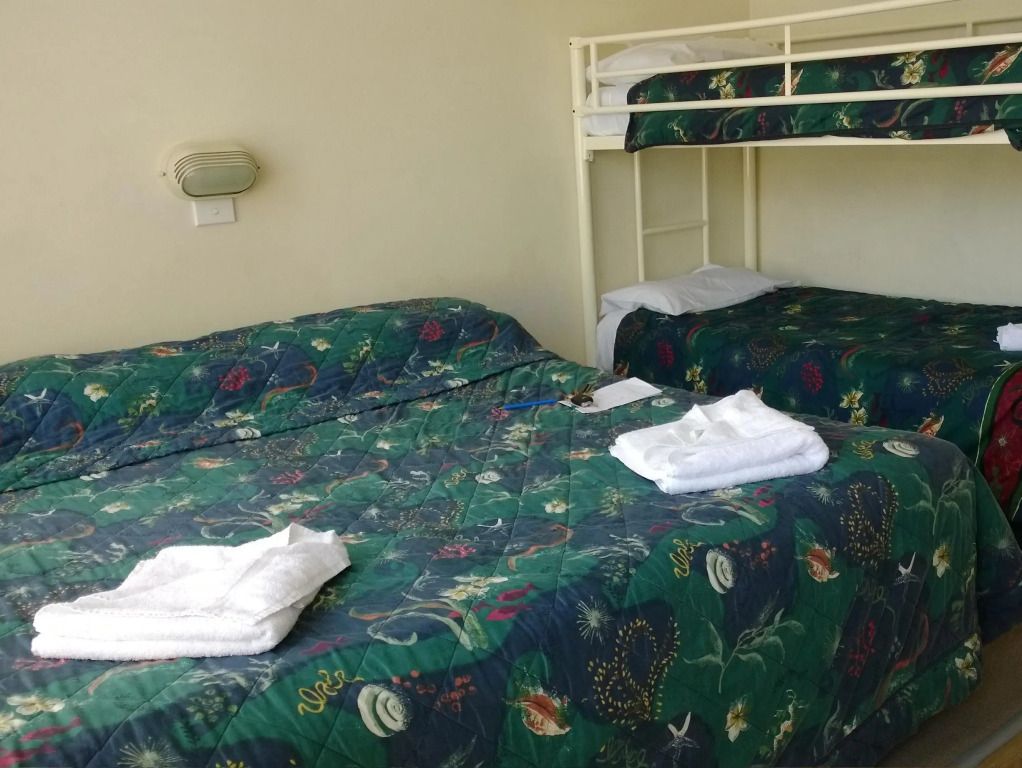 كانبيرا كاروتيل موتل