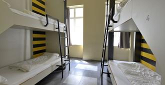 The Hive Party Hostel - Budapest - Bedroom