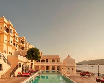 Taj Fateh Prakash Palace - Udaipur - Pileta