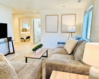 The Raspberry Garden Luxury Hotel & Suites - Rexburg - Wohnzimmer