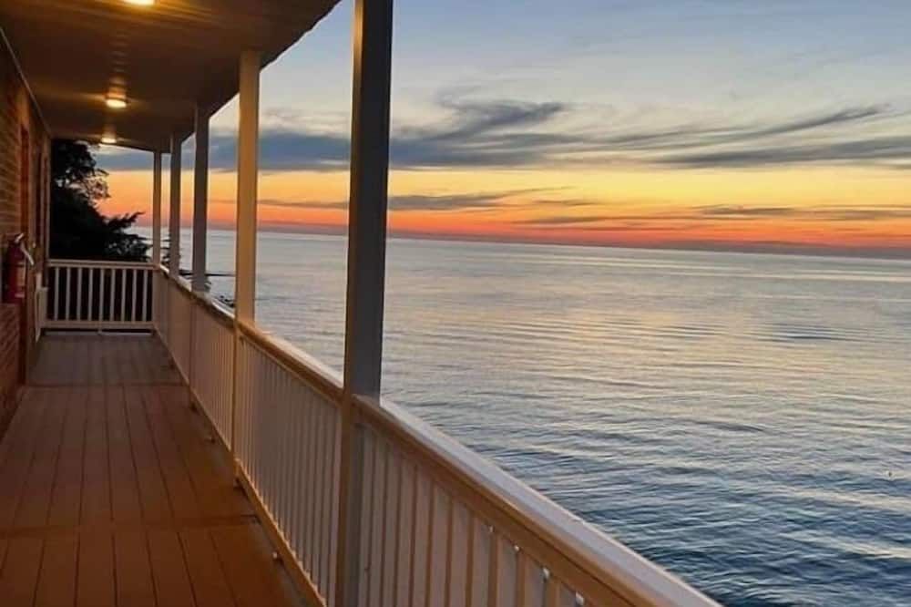 Pete's Lakefront Motel, Llc - Geneva - Balcón